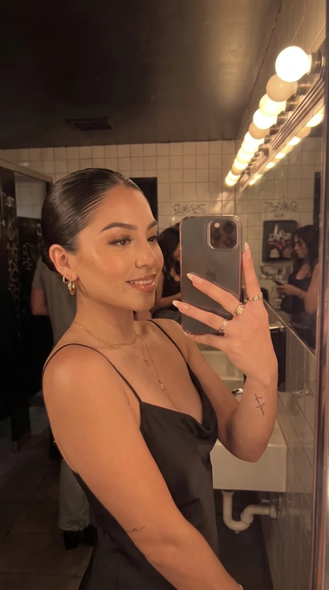 Slick-back hairstyle example with the hair directed away from the forehead